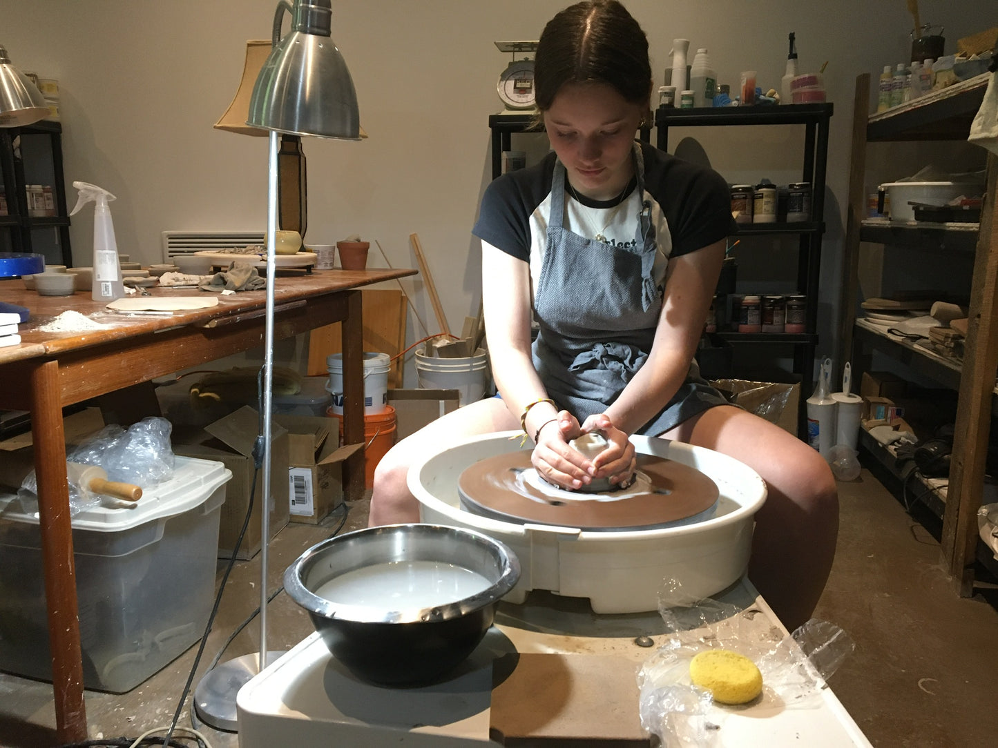 Atelier DIRIGÉ FAMILLE pour apprendre à faire de la poterie
